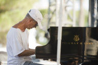 Keith Jarrett en concert avec Jack Dejohnette et Gary Peacock