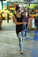 Jessica Alba Takes Honor Grocery Shopping