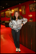 dukas 11738585 ang