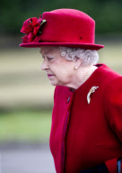 Queen Elizabeth II Visits Kentford Animal Health Trust Laboratories, Newmarket, Britain - 29 Oct 2009