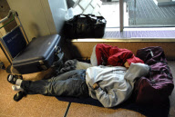 Delays after terrorist alerts at London Heathrow Airport, Britain - 13 Aug 2006