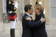 Armistice Celebration / Nicolas Sarkozy receives Angela Merkel