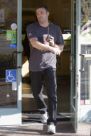 *SEMI-EXCLUSIVE* Ben Affleck is a real working dad!