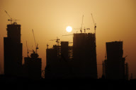Dubai Economic Downturn causes Construction Halt