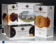 PRINCE CHARLES 'DUCHY ORIGINALS' ORGANIC PRODUCTS, WITH PROFITS GOING TO THE PRINCE OF WALES CHARITABLE FOUNDATION, BRITAIN - OCT 2005