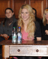 Shakira attends Oxford Union
