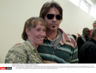 KABUL: BILLY RAY CYRUS MEETS TROOPS WITH USO