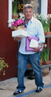 DUSTIN HOFFMAN OPENS NEW FLOWER SHOP