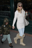 Kate Hudson and Ryder spend the whole afternoon Christmas shopping
