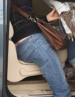 EXCLUSIVE Katie Holmes gives us a Merry Christmas Peek at Her Ass-Cheek Birthmark!!