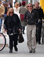 Renee Zellweger, Gloria Cooper