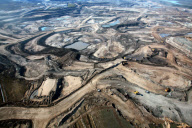 World's largest tar sands deposits spark environmental crisis