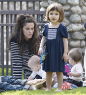 Amanda Peet and daughter Frances Pen at the Coldwater Canyon Park in Beverly Hills, Los Angeles, America - 30 Jan 2010