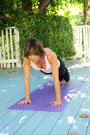 Lisa Rinna's New Year's exercise resolution - 05 Jan 2010