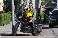 Olivier Martinez attempts to make a phone call the Safe Way