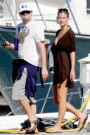 EXCLUSIVO. Leonardo Di Caprio y Bar Rafaeli yate en Los Cabos, Méjico