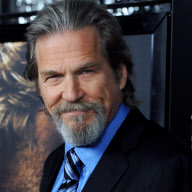 Jeff Bridges attends the "Crazy Heart" premiere in Beverly Hills, California