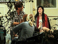 EXCLUSIVE Jessica Simpson gets hair extensions while Ashlee looks on