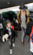 VICTORIA BECKHAM AND FAMILY LEAVING LONDON