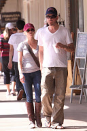Reese Witherspoon and Jim Toth hand in hand _Part2