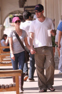 Reese Witherspoon and Jim Toth hand in hand _Part2