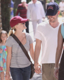 Reese Witherspoon and Jim Toth hand in hand _Part2