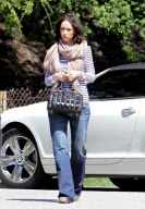 EXCLUSIVE Newly single, Jennifer Love Hewitt gets a phone call that brightens her day