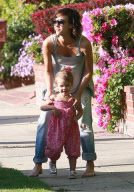 Jessica Alba, Honor Warren