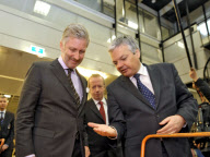 100§ golden coin for prince philippe