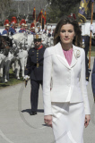 PRINCESS LETIZIA OF SPAIN dons an elegant white business suit and attends the Royal Guards Flag Ceremony