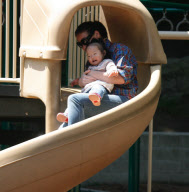 EXCLUSIVE Katherine Heigl withdaughter Naleigh at the park_Part3