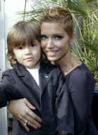 Sylvie van der Vaart picks up the Famous Mama of the Year Award