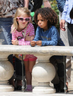 Heidi Klum Continues Her Visit to the Grove