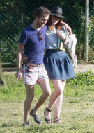 Anne Hathaway, Adam Shulman