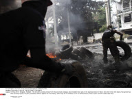 THAILAND: CLASH OF THE RED SHIRTS CONTINUES
