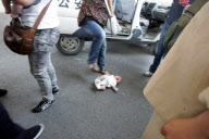Suspect thief stamps on baby after stopped by police, Zhengzhou, Henan province, China - 24 May 2010