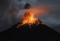 (5)ECUADOR-COTALO-VOLCANIC ERUPTION