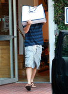Leonardo DiCaprio Nearly Hurts Himself!