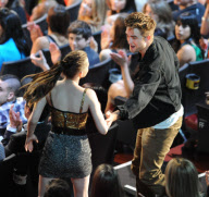 Rob and Kristen at the 2010 MTV Movie Awards