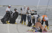 (2)US-GULF-OIL-LEAK