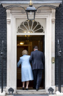 David Greets Maggie At No 10