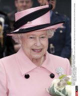 NANTWICH: Queen Elizabeth tours Reaseneath College