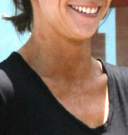 EXCLUSIVE Jennifer Love Hewitt with a snapple and a hickey?
