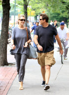 Uma Thurman Out On Date With Boyfriend!
