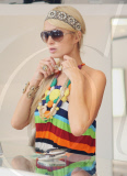 Paris Hilton Is A Colorful Girl!