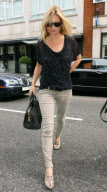 KATE MOSS SHOPPING AND LUNCHING 