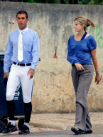 EXCLUSIVO.Athina Onassis y Doda Miranda de paseo en Cascais (Estoril).
