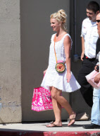 Britney Spears goes shopping Pt 2