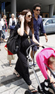Paz Vega y familia llegan a Sevilla para rodaje