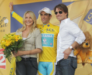 Tom Cruise and Cameron Diaz visit the Tour de France 2010 